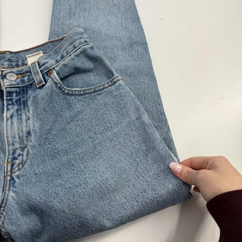 Vintage Levi's 550 Relaxed Fit Tapered Leg Jeans - Size 2 Petite - Picture 6 of 15